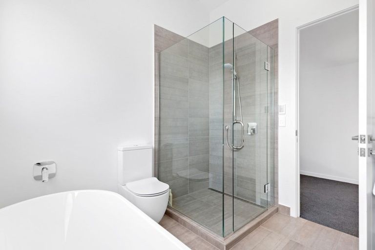 Photo of property in 25 Double Cone Road, Jacks Point, Queenstown, 9371