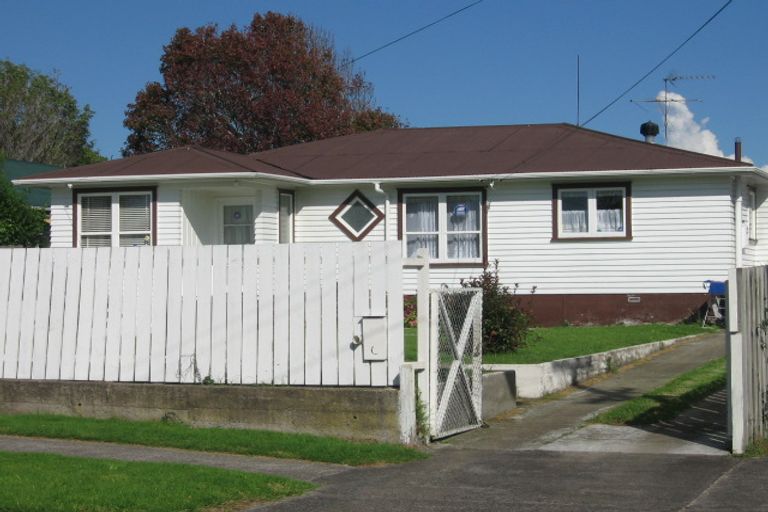 Photo of property in 2/129 Tui Road, Papatoetoe, Auckland, 2025