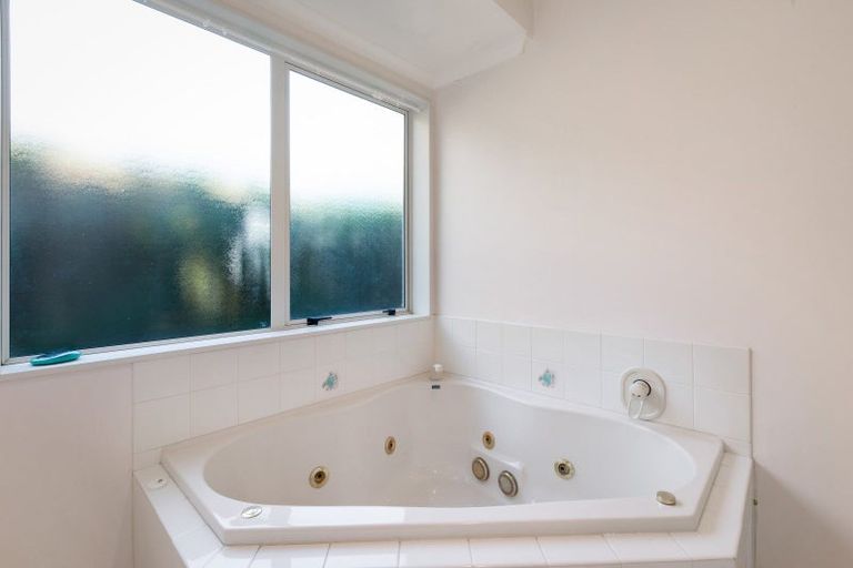 Photo of property in 25 Macmillan Street, Katikati, 3129