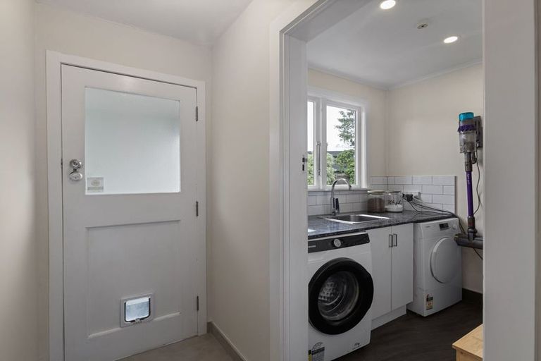 Photo of property in 17 Salisbury Avenue, Terrace End, Palmerston North, 4410