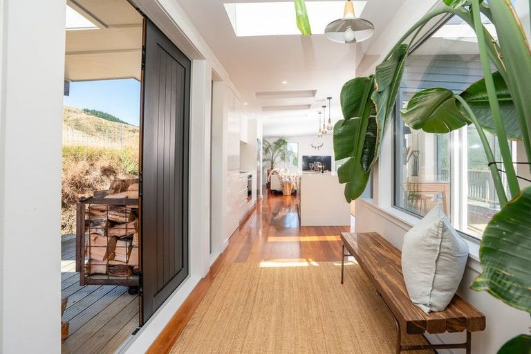 Photo of property in 326 South Makara Road, Makara, Karori, 6972