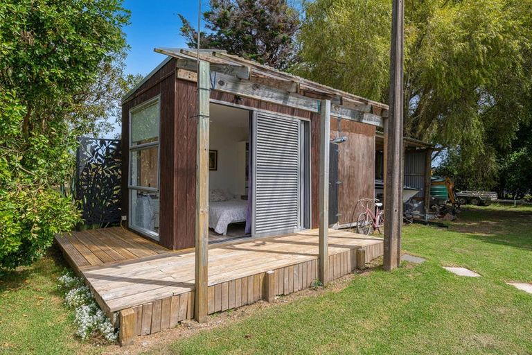 Photo of property in 2744 Kaipara Coast Highway, Glorit, Warkworth, 0984