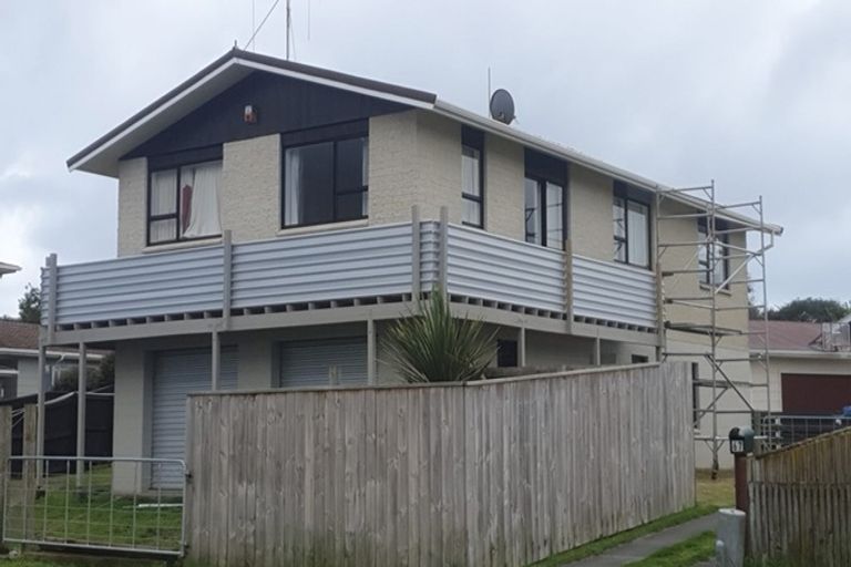 Photo of property in 69 Norfolk Crescent, Otaki Beach, Otaki, 5512