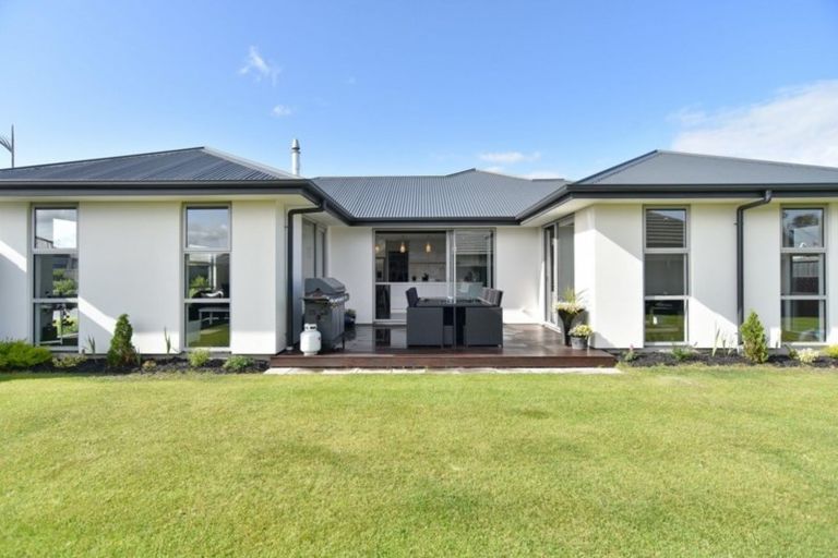 Photo of property in 6 Crampton Close, Kaiapoi, 7630