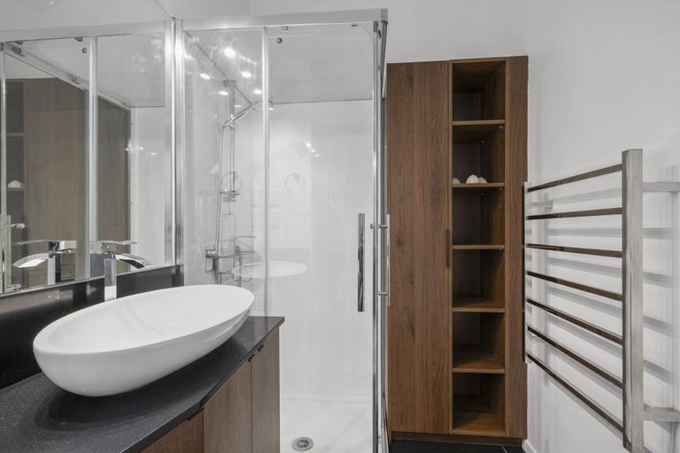 Photo of property in Courtenay Mews Apartments, 18/14 Alpha Street, Te Aro, Wellington, 6011