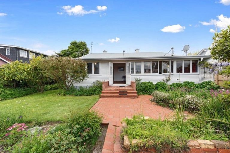 Photo of property in 72 Wellington Street, Hamilton East, Hamilton, 3216