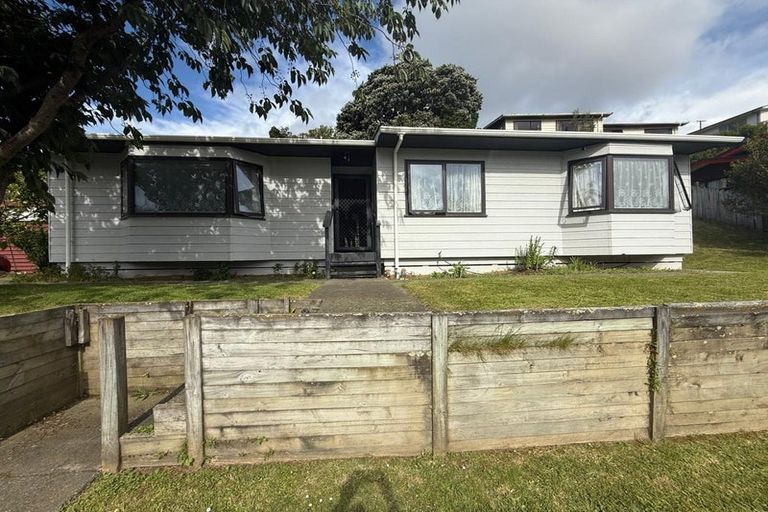 Photo of property in 5 Duncan Street, Tawa, Wellington, 5028