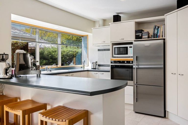 Photo of property in 2/43 Claridges Road, Casebrook, Christchurch, 8051