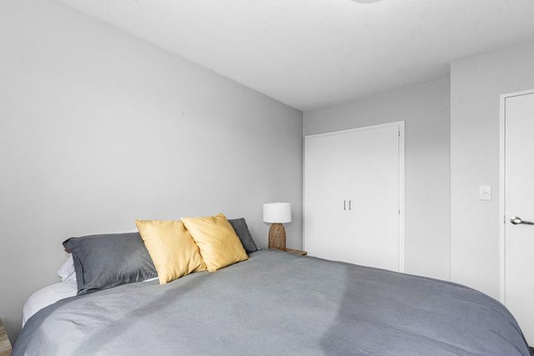 Photo of property in 6b Rolfe Place, Bishopdale, Christchurch, 8053