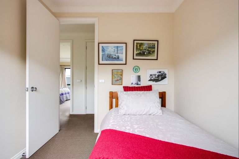 Photo of property in 3 Portland Place, Poraiti, Napier, 4112