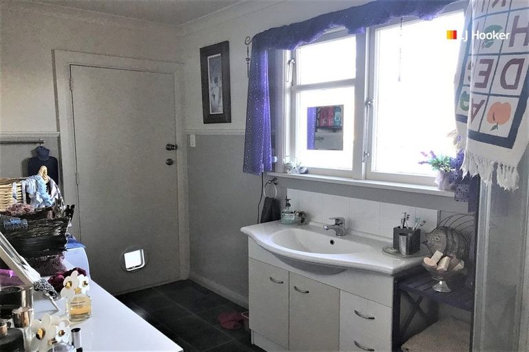 Photo of property in 695 Centre Road, Momona, Outram, 9073