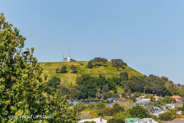 Photo of property in 15a Ascot Avenue, Narrow Neck, Auckland, 0624