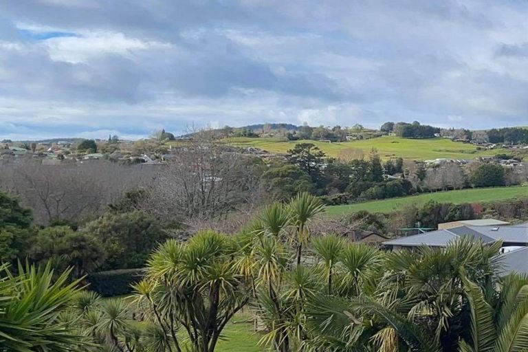 Photo of property in 12 Cashmere Way, Welcome Bay, Tauranga, 3112