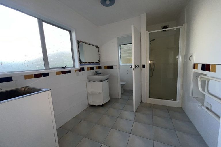 Photo of property in 8 Beacon Avenue, Campbells Bay, Auckland, 0630