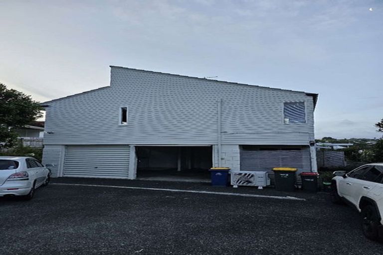 Photo of property in 2a Seaview Road, Milford, Auckland, 0620