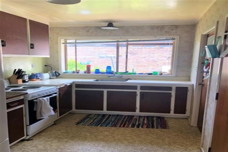 Photo of property in 1/103 Glenmore Road, Sunnyhills, Auckland, 2010