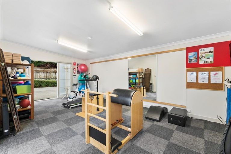 Photo of property in 143 Queen Street, Pukekohe, 2120