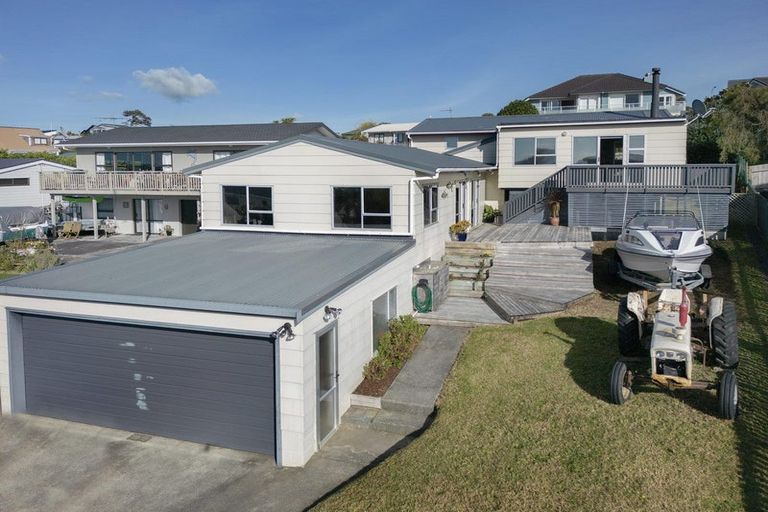 Photo of property in 3 Awatere Place, Snells Beach, 0920