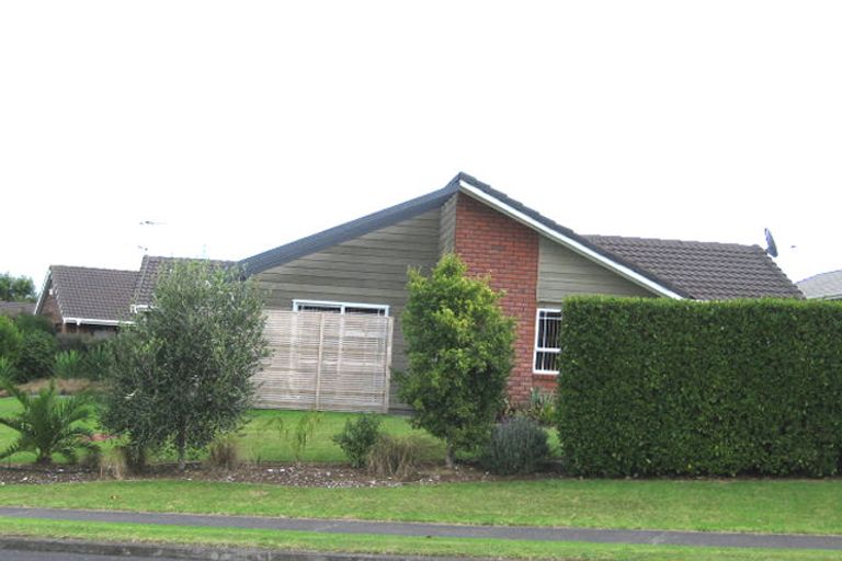 Photo of property in 49 Nicholas Road, Somerville, Auckland, 2014