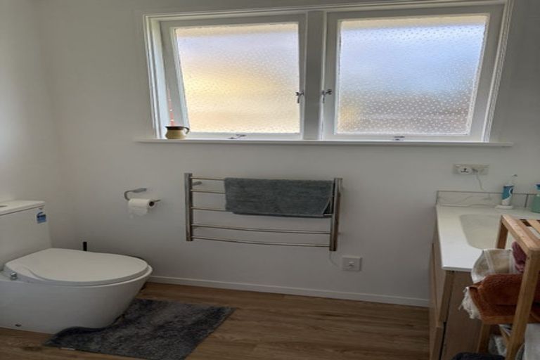 Photo of property in 1033a Fergusson Drive, Clouston Park, Upper Hutt, 5018