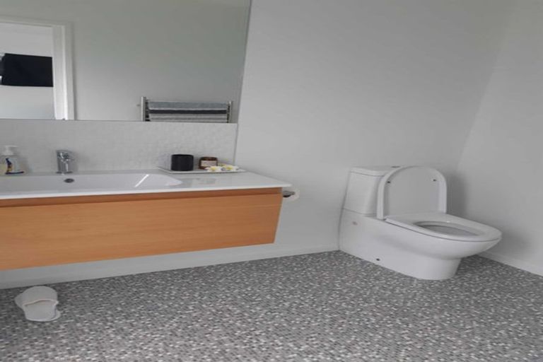 Photo of property in 20 Captain Wood Avenue, Whitianga, 3510