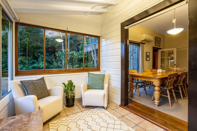 Photo of property in 3 Huia Road, Days Bay, Lower Hutt, 5013