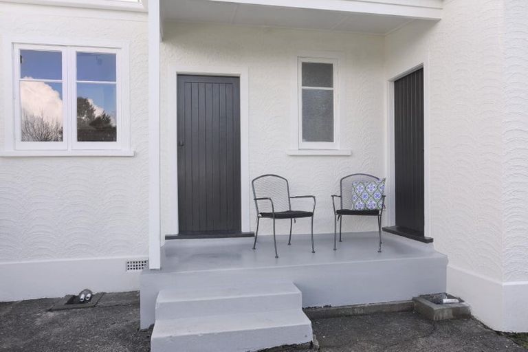 Photo of property in 12 Rira Street, Marton, 4710