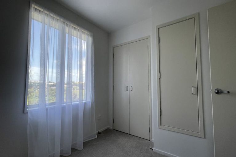 Photo of property in 11 Waihi Way, East Tamaki, Auckland, 2013