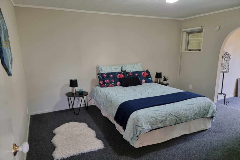 Photo of property in 2/16a Ranfurly Street, Trentham, Upper Hutt, 5018