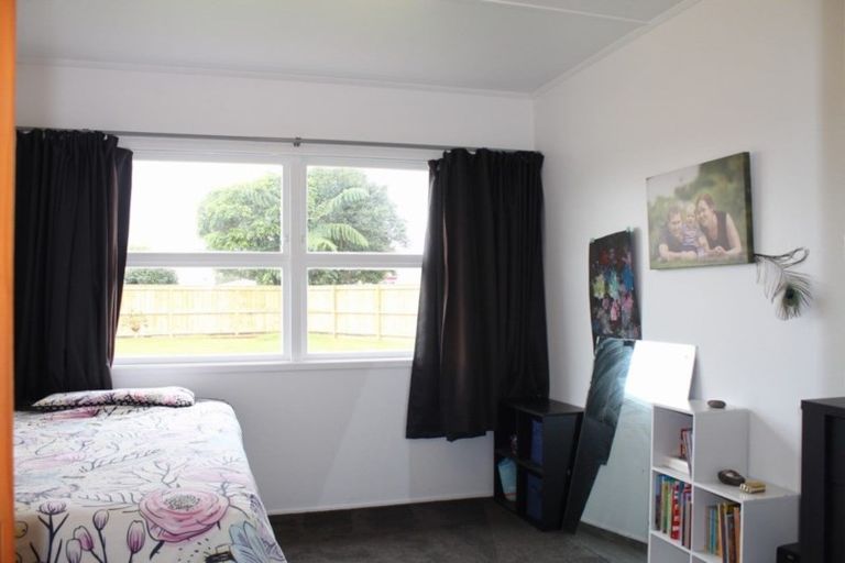 Photo of property in 3 Adrian Street, Stratford, 4332