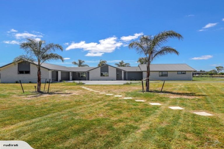 Photo of property in 8 Margot Lane, Matangi, Hamilton, 3283