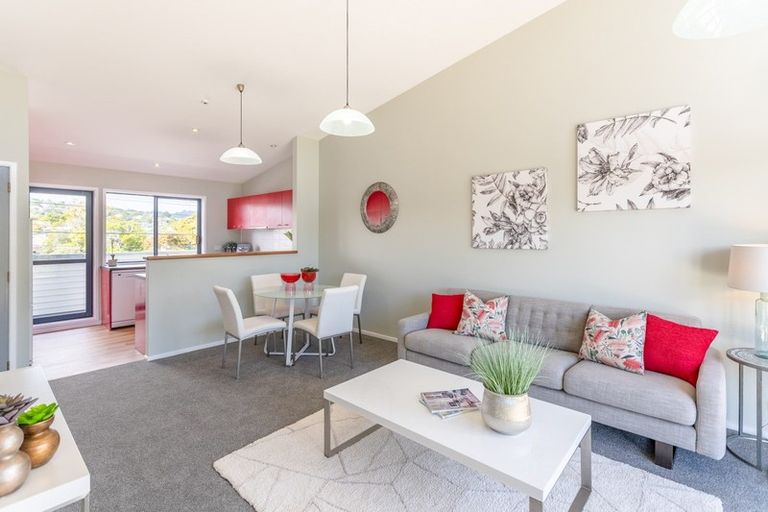 Photo of property in 2g Hatton Street, Karori, Wellington, 6012