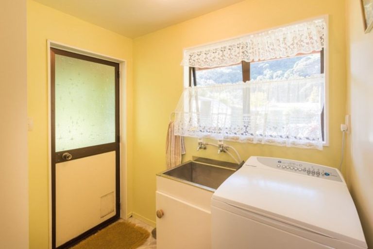 Photo of property in 19a Garden Terrace, Picton, 7220