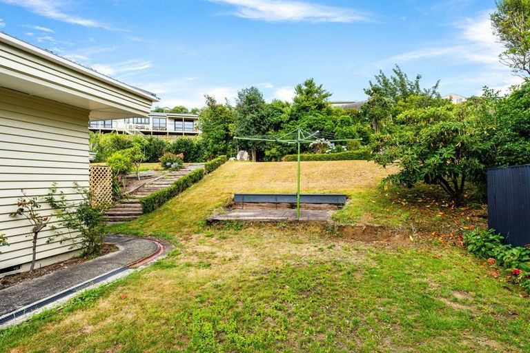 Photo of property in 111 Miromiro Road, Normandale, Lower Hutt, 5010