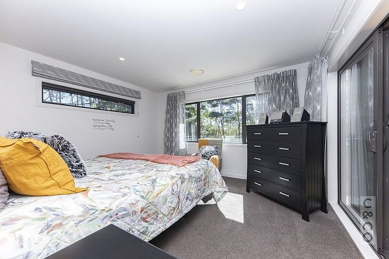 Photo of property in 22c Sunnyvale Road, Swanson, Auckland, 0614