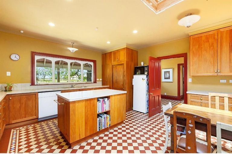 Photo of property in Kirwee House, 1470 Courtenay Road, Kirwee, Darfield, 7671