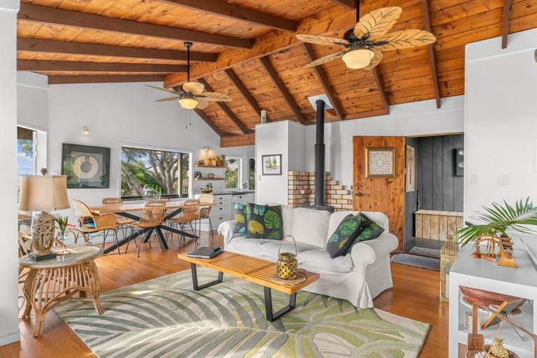 Photo of property in 23 Devon Street, Mangawhai Heads, Mangawhai, 0505