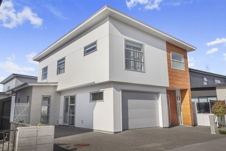 Photo of property in 4 Taniko Lane, Papamoa, 3118