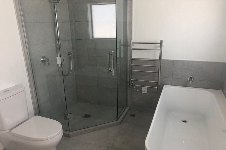 Photo of property in 16 Glide Lane, Whitby, Porirua, 5024