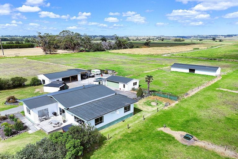 Photo of property in 1034 Pouto Road, Te Kopuru, 0391