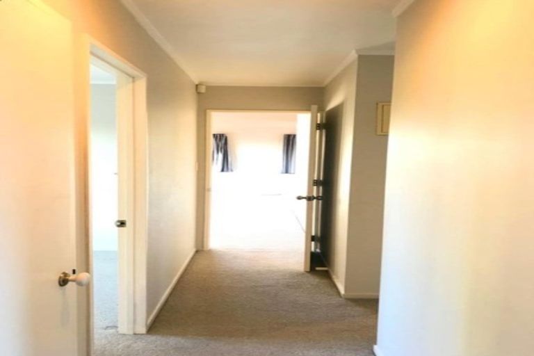 Photo of property in 29a Rosedale Road, Pinehill, Auckland, 0632