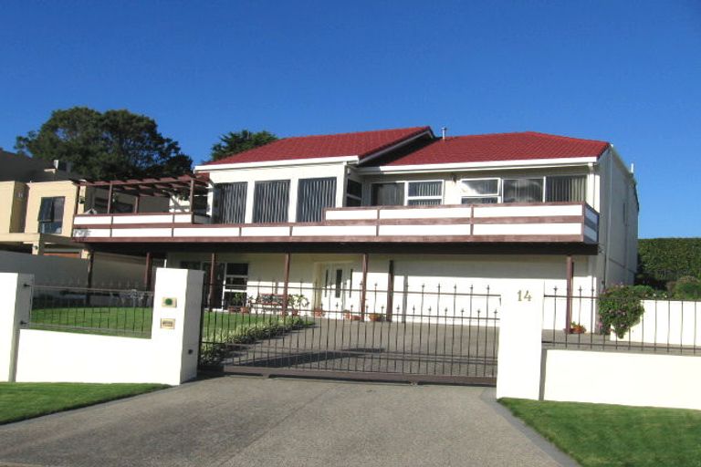 Photo of property in 14 Icarus Place, Half Moon Bay, Auckland, 2012