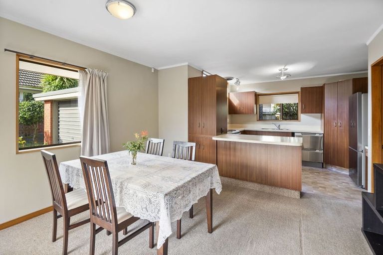 Photo of property in 203b Memorial Avenue, Burnside, Christchurch, 8053