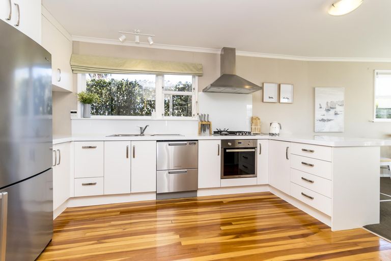 Photo of property in 151 Limbrick Street, Terrace End, Palmerston North, 4410