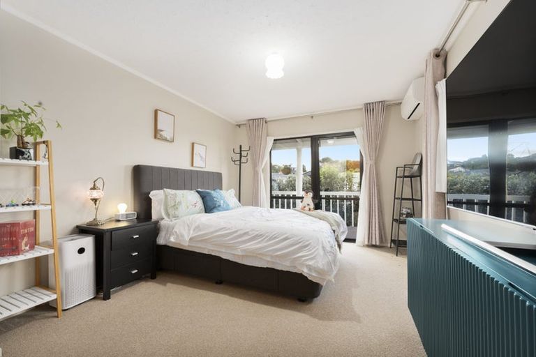 Photo of property in 81 Spence Road, Henderson, Auckland, 0612