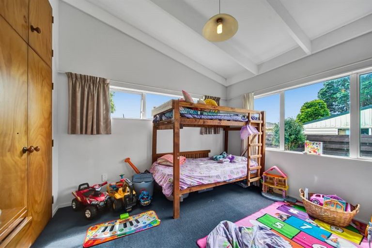 Photo of property in 2/18 Trimble Place, Bell Block, New Plymouth, 4312