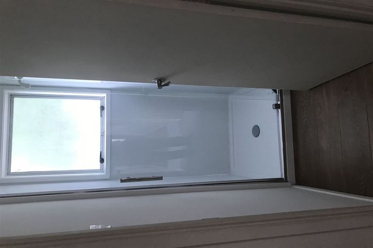 Photo of property in 2/317 Triangle Road, Massey, Auckland, 0614