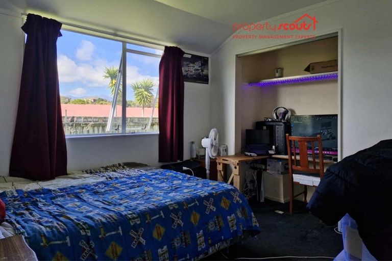 Photo of property in 9 Fantome Place, Whalers Gate, New Plymouth, 4310