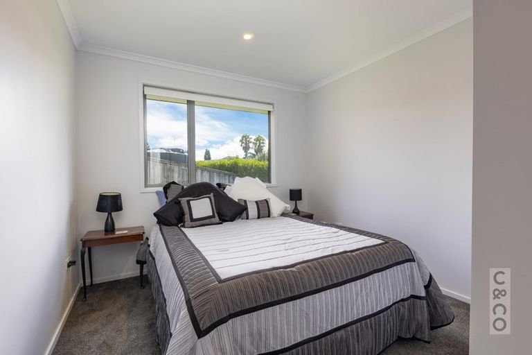 Photo of property in 4 School Road, Riverhead, 0820