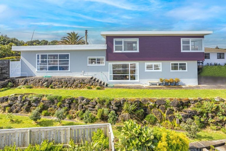 Photo of property in 8 Kapiti Terrace, Castlecliff, Whanganui, 4501